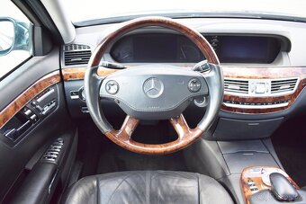 MERCEDES BENZ W221 S500 1 MAJITEL,HARMAN/KARDON,TOP STAV - 14