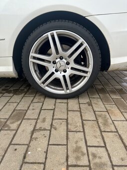 Mercedes Benz E coupe 350cdi, AMG paket, 170kW, 2. Majitel - 14