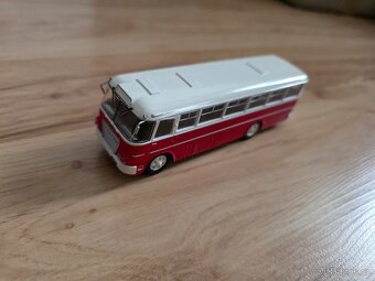 Predám modely autobusov deagostini s časopismi. - 14
