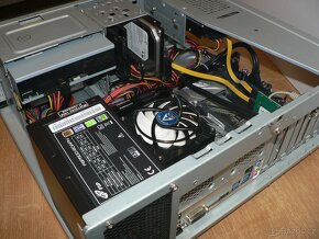 Thermaltake-Bach - 14