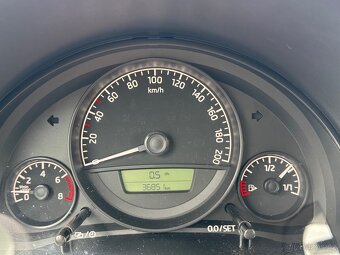 Škoda Citigo 1.0 MPi 44kW, 1. majitel, servis jen ŠKODA - 14
