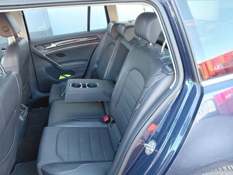 GOLF 7 2.0TDi 4x4 combi, HIGHLINE+ WEBASTO, PLNÝ SERVIS - 14