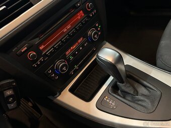 BMW 318D 2.0d E91 2011 CZ Automat Xenon Serviska - 14
