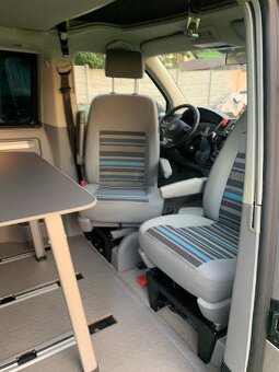 Volkswagen T5.1 California Beach 2.0TDi 4Motion DSG - 14
