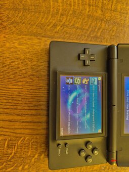 Nintendo DS Lite s příslušenstvím. - 14