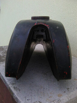Jawa 350/632/634/638 - kola,kastlíky,otáčkoměr,nádrž,řídítka - 14