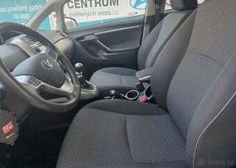 Toyota Verso 2.0-1.MAJ.-NÍZKÉ KM-7 MÍST - 14