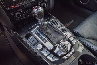 Audi RS5 V8 quattro - 14