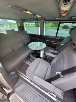 VW Multivan T5,2,5 TDI,128kW,7 míst,1.majitel - 14