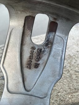 Kola R19 BMW E60/61 530XD/530D - 14