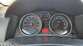 Opel Astra H Caravan - 14