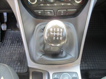 FORD KUGA 2,0 TDCi 110kw 4x4 CZauto 1maj DPH 2016 - 14