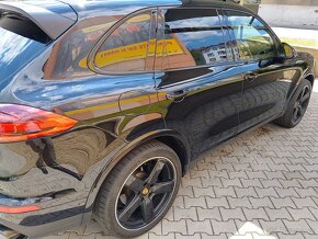 Porsche Cayenne Diesel Platinum Edition - 14