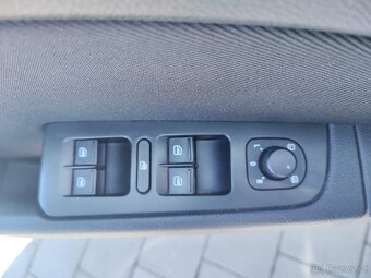 ŠKODA SUPERB COMBI FL 2.0 TDI 103 kW DSG EXCLUSIVE/BI-XENONY - 14