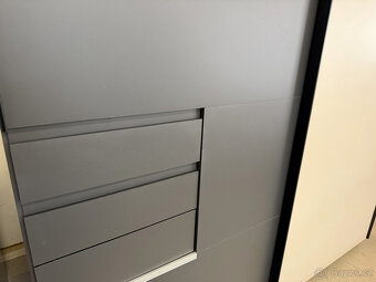 Coburg - nová skříň s posuvnými dveřmi - 14