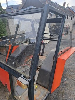 Kabina Zetor uřI - 14