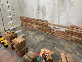 Stavební firma nabízí volné termíny - 14