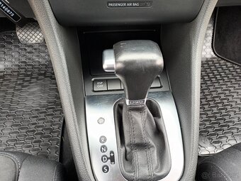 Volkswagen Golf 1,4 TSI,90kW,DSG,SERVISKA, - 14