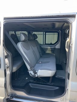 Opel vivaro 2.5dci - 14