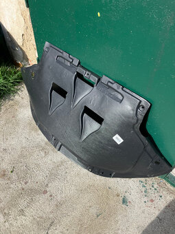 Díly Audi A4 B7 - 14