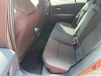 Toyota Corolla Touring Sports 1.8 Hybrid Comfort, tažné zař. - 14