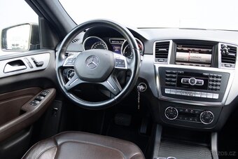 Mercedes-Benz ML 350 BLUETEC 4MATIC - 14