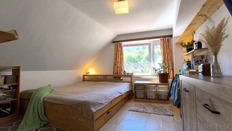 Orlovice rodinný dům po rekonstrukci s velkou zahradou - 14