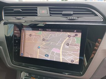 Volkswagen Touran 2.0TDI 110kW DSG Webasto ACC Full LED Qi - 14