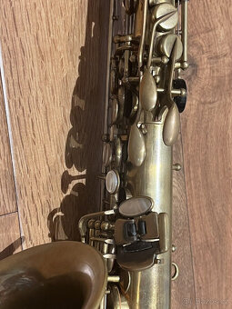 Selmer Mark VI z roku 1965 s vysokým F# tónem. Repasovaná - - 14