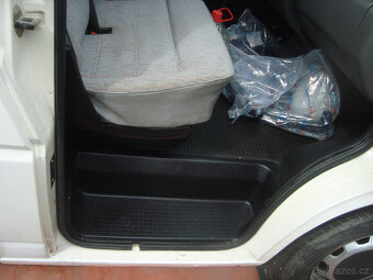 VW Transporter 1,9D - 14