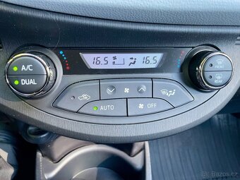 TOYOTA YARIS 1.5,rv 2012 55kW Hybrid AUTOMAT - 14