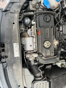 VW golf 6 1.4 TSI 90 kW rok 2011 nová STK super stav - 14