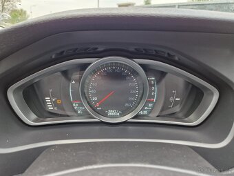 Volvo V40 - 14