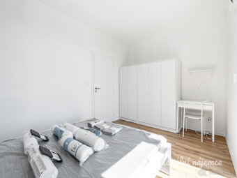 Pronájem bytu 2+kk, Za Černým mostem, Kyje, 22000 Kč/měs, 42 - 14