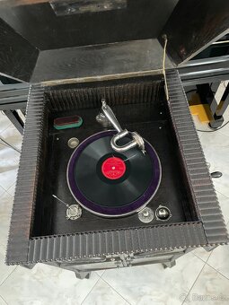 Starožitný gramofon na kliku - 14