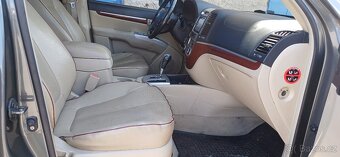 Hyundai Santa Fe maximální výbava - 14