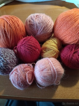 dám.+pá ručně pletené svetry, vlna na plet.předložka,čepice - 14