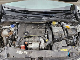 Peugeot 2008 1,6hdi - 14