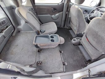 Toyota Yaris Verso 1.3 VVTi - 14