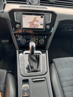 Volkswagen Passat VariantHighlineDSG4MotionMatrix 2015 - 14