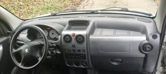 🚗 Peugeot Partner 2008 – pracant, co ještě neřekl poslední - 14