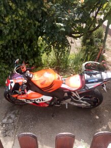 Honda CBR 1OOO RR - 14