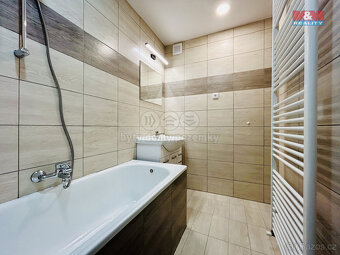 Pronájem bytu 3+1, 78 m², Klatovy, ul. Měchurova - 14