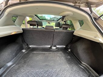 Nissan Qashqai 1,6 benzín 84 kW, naj. 111 300 km, r.v. 2010 - 14