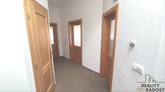 Pronájem bytu 3+1 Pod Hradbami, Velké Meziříčí - 14
