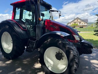 Zemědělský traktor Valtra N103. Výkon 110 koní. Rok výroby 2 - 14