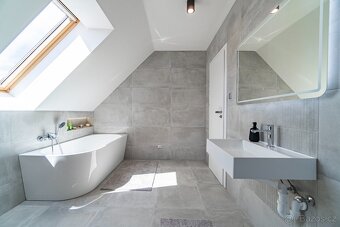 Prodej rodinného domu 179 m², pozemek 1886 m² Horní Bečva - 14