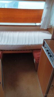 Karavan Tabbert 460 s před stanem - 14
