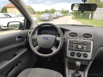 Ford Focus 1.6i - 74 kW - klimatizace - 14