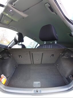GOLF 7 5dv. 1.4TSI-92kw,LOUNGE,NEZ.TOP,Výhřev Volantu,2015 - 14